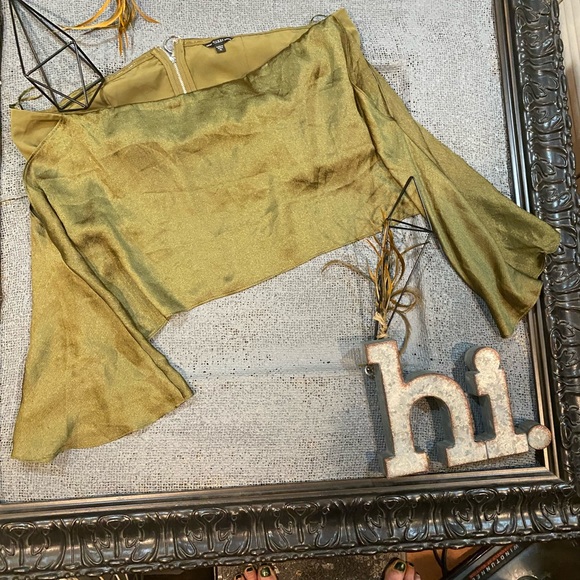 NWT Guess off Shoulder Julee Crop Top Size XL - Picture 5 of 5